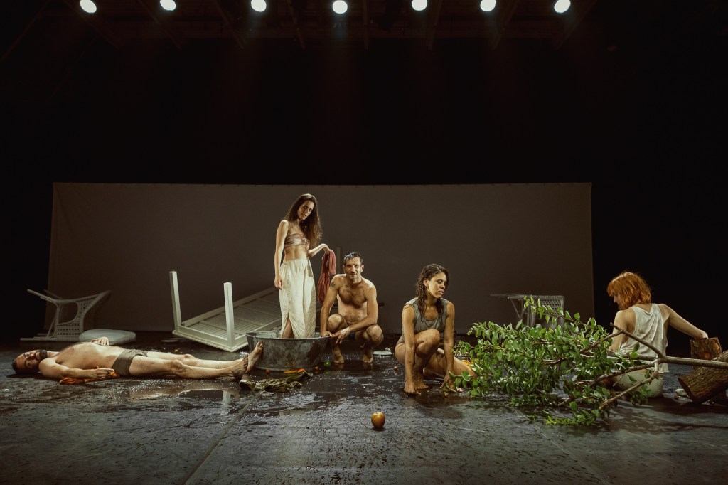 Tribu by Colectivo Fango Cuarta Pared 2019 Diseño de escenografïa