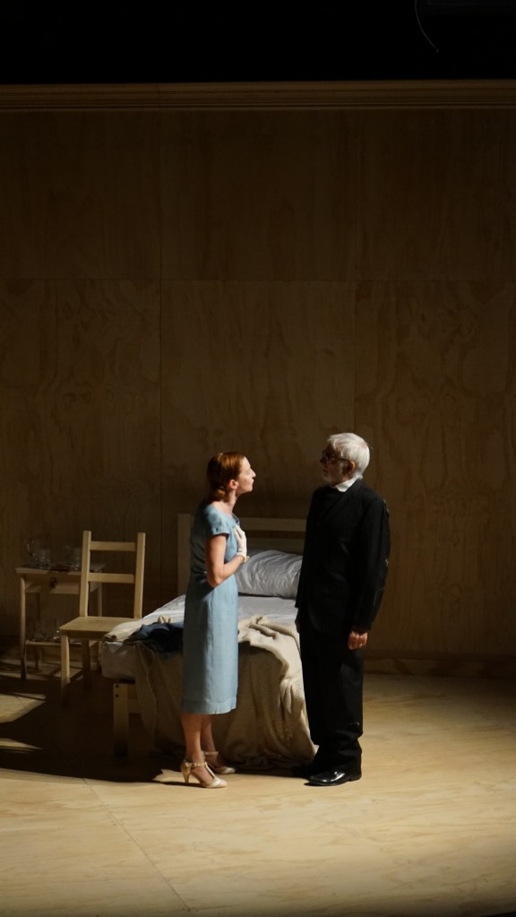 EL joven, el viejo y el mar Gala Hispanic Theatre 2015 Diseño de Escenografía Y vestuario Silvia de Marta