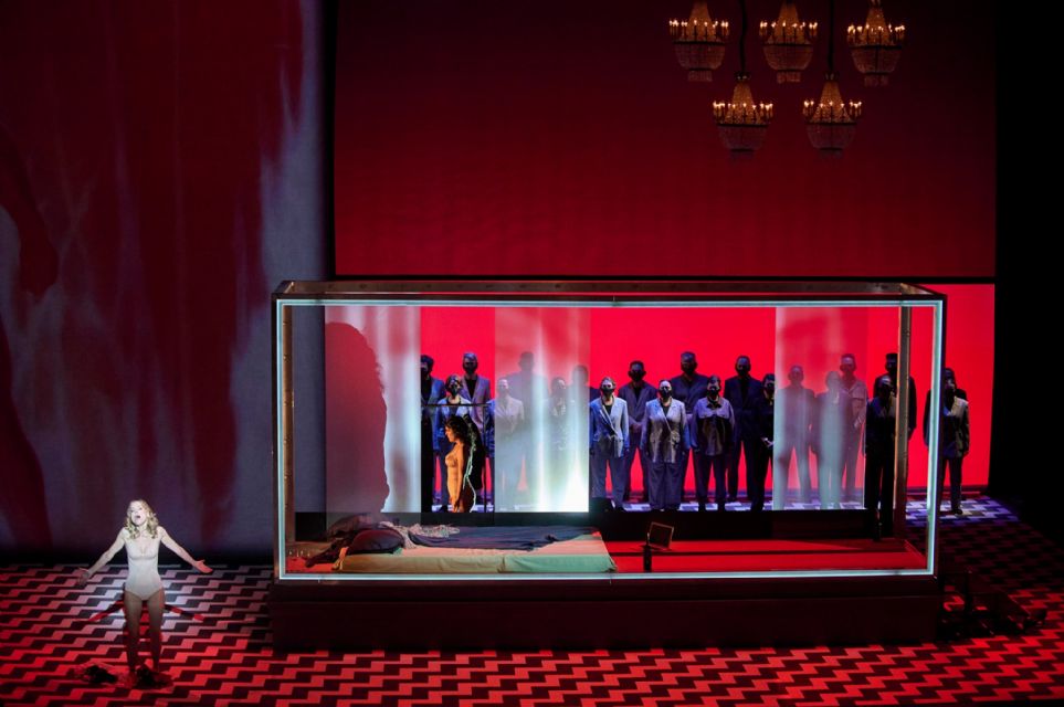 Opera: Las-horas-vacias de Ricardo Llorca Escenografía Silvia de Marta Dirección Jose Luis Arellano Teatros del Canal 2021