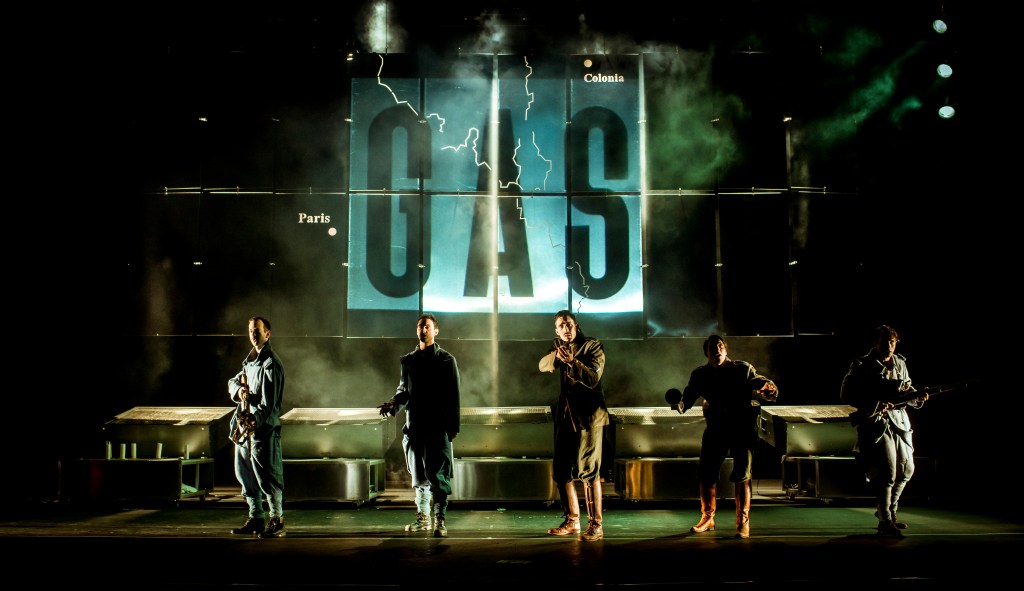 BARRO, MAPA DE LAS RUINAS DE EUROPA. ESCENOGRAFÍA Y VESTUARIO SILVIA DE MARTA-