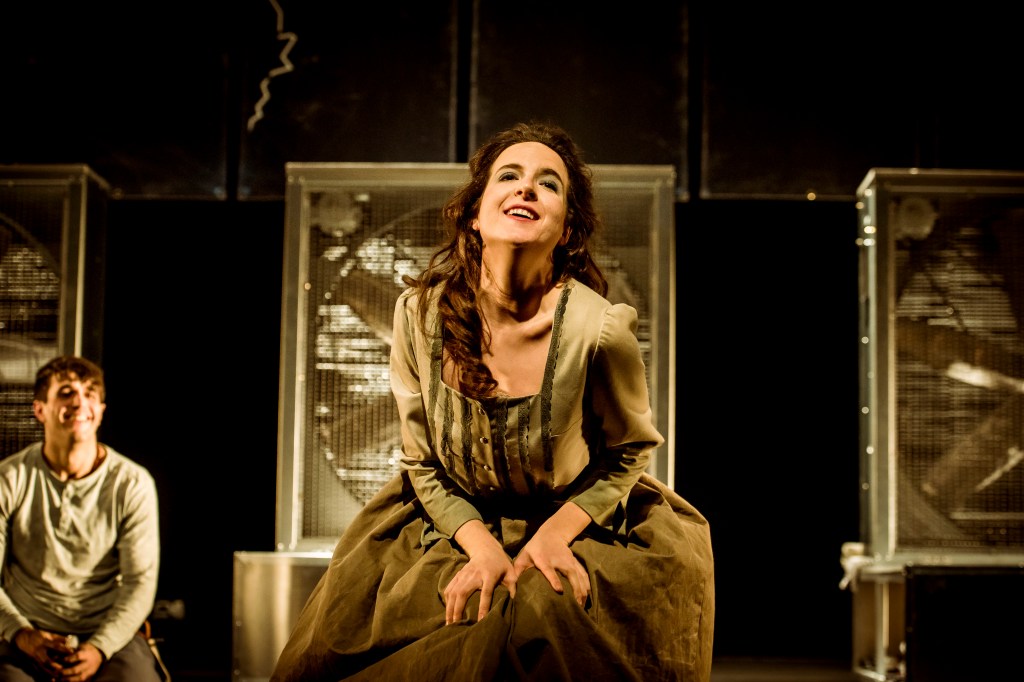 BARRO, MAPA DE LAS RUINAS DE EUROPA. ESCENOGRAFÍA Y VESTUARIO SILVIA DE MARTA-