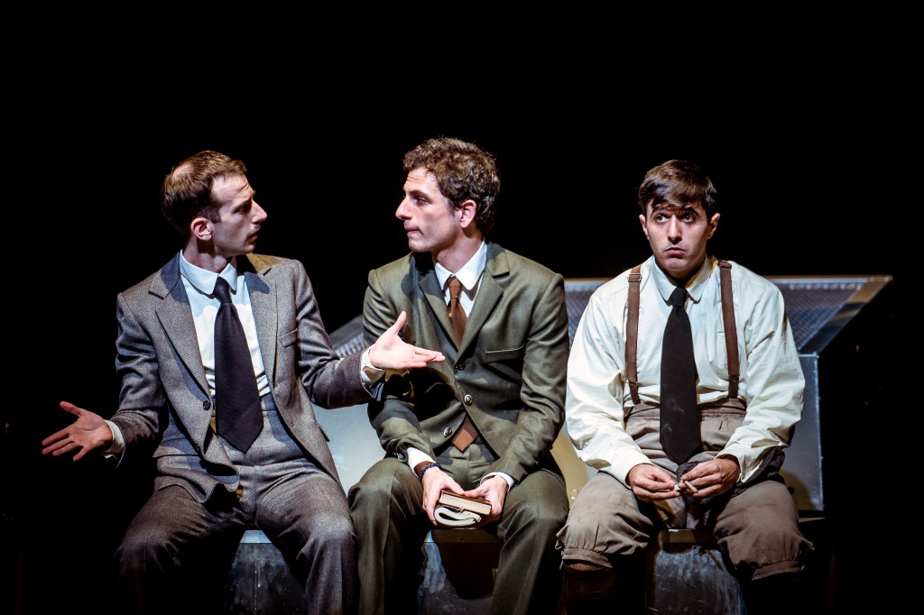 BARRO, MAPA DE LAS RUINAS DE EUROPA. ESCENOGRAFÍA Y VESTUARIO SILVIA DE MARTA-