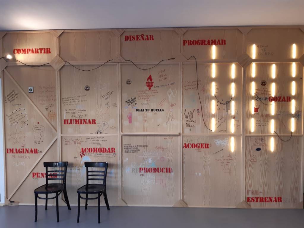 25 años de la Abadía Intervención interactiva Silvia de Marta